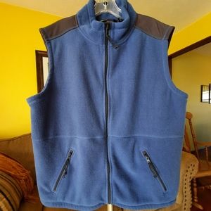 🆕️ Men's Tek Gear Vest